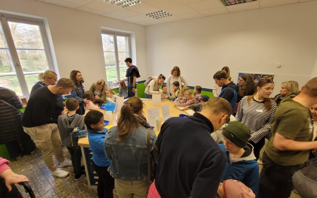 Erfolgreicher Tag der offenen Tür in der Jugendtechnikschule Main-Tauber begeistert über 100 Besucherinnen und Besucher